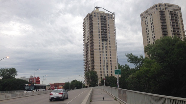The Winnipeg Police Service said they were called at 5:30 a.m. on Aug. 13 to the southeast sidewalk of the Osborne Street Bridge. (File Image)
