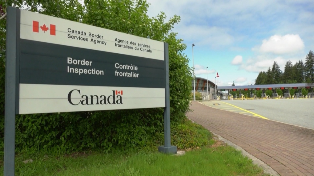 캐나다로 재입국하기 위한 COVID-19 검사 요구사항은 비용이 많이 든다고 관광 산업 지지자는 말해