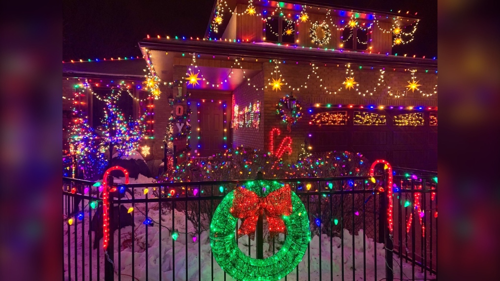 Charleswood home illuminates neighbourhood with about 24,000 lights (Scott Andersson, CTV News)