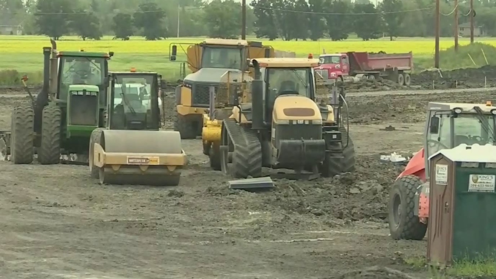 Next phase of Perimeter Highway construction