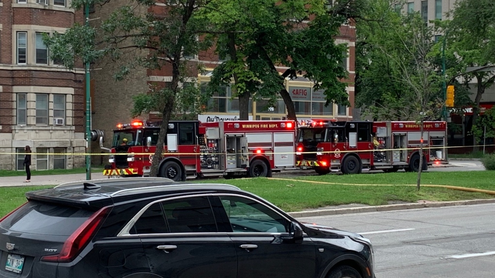 Winnipeg fire crews respond to the 300 block of Broadway Saturday evening. (Source: Gary Robson, CTV News)