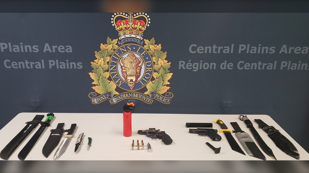Weapons seized from teenagers in Portage la Prairie. (Source: Manitoba RCMP)